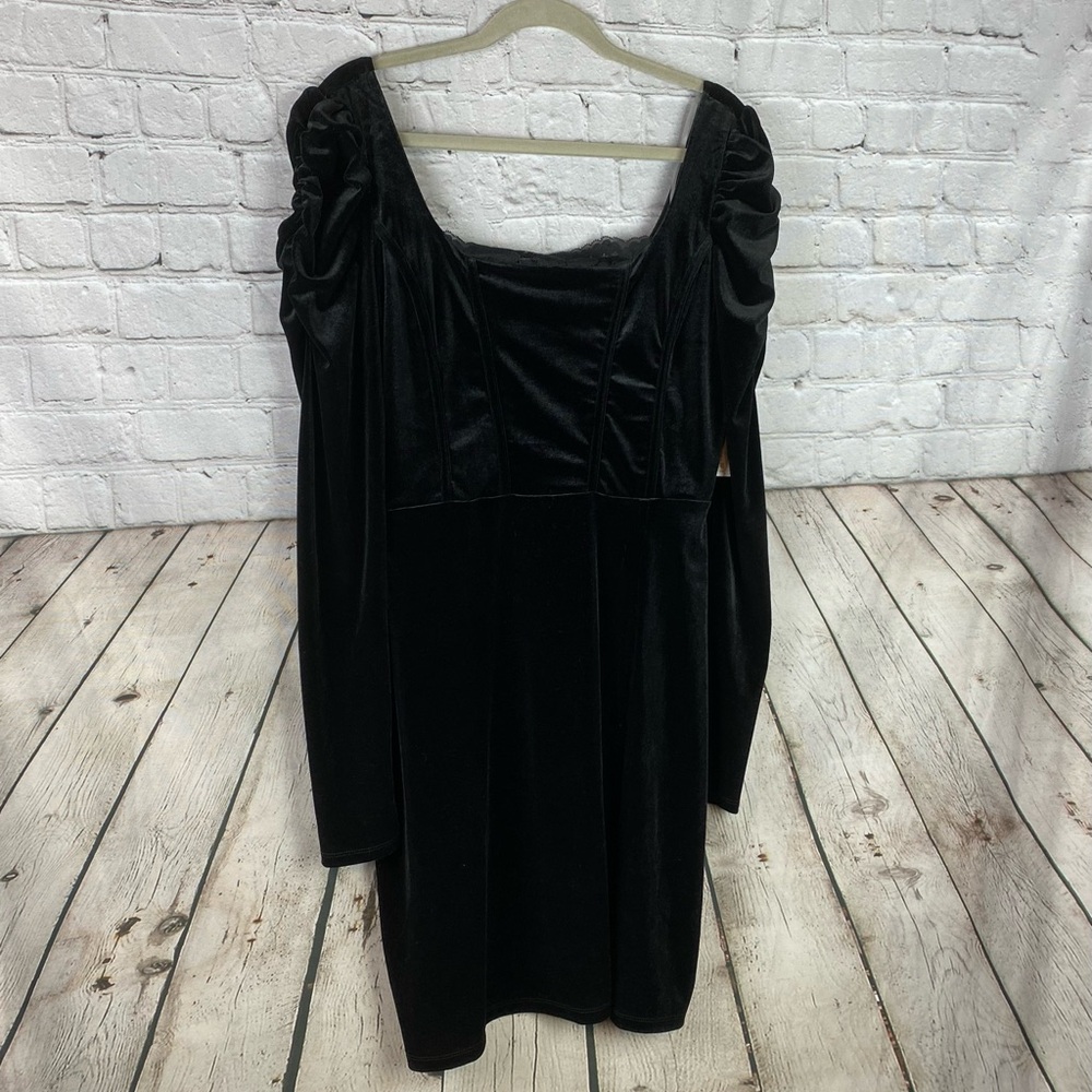 🆕 SO Women’s XL Black Velvet Goth Whimsical Whimsigoth Long Sleeve Dress